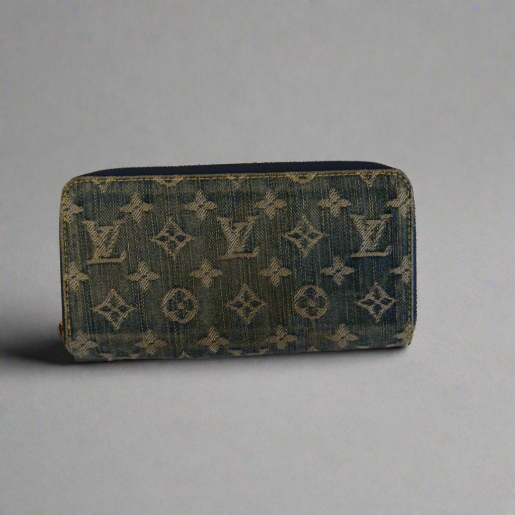 Louis Vuitton Blue Monogram Denim Zippy Wallet