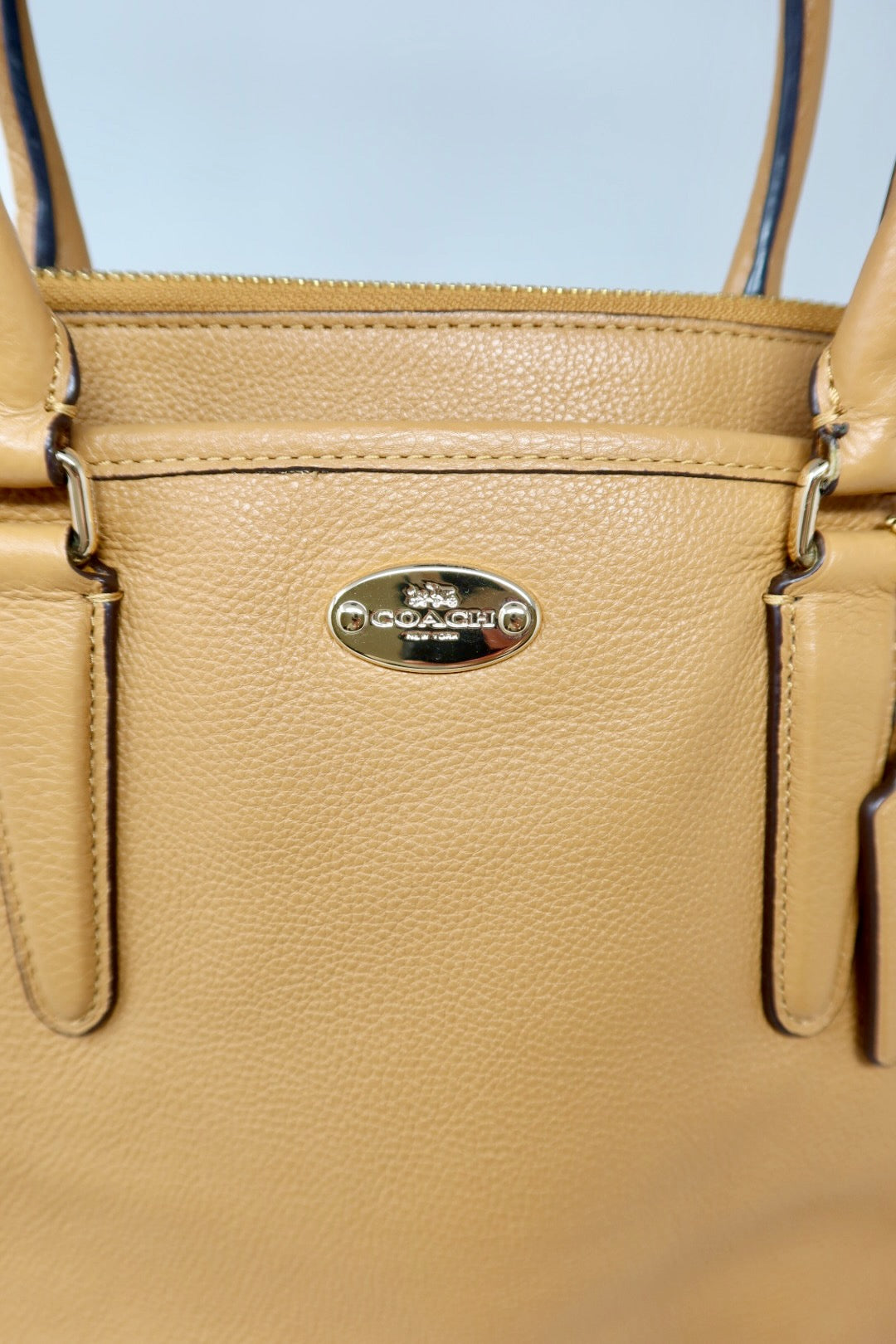 Coach 2way Beige