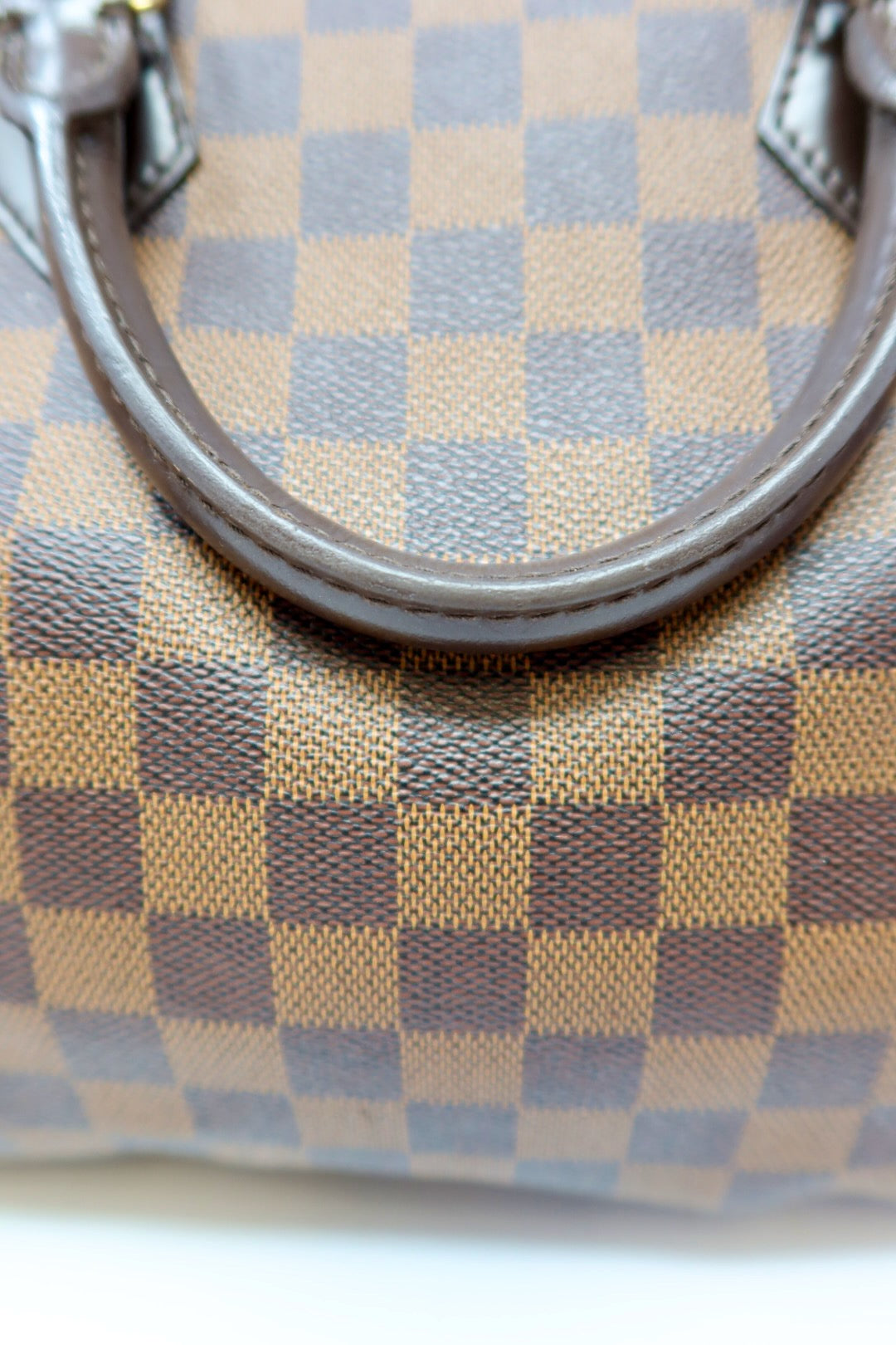 Louis Vuitton Damier Speedy