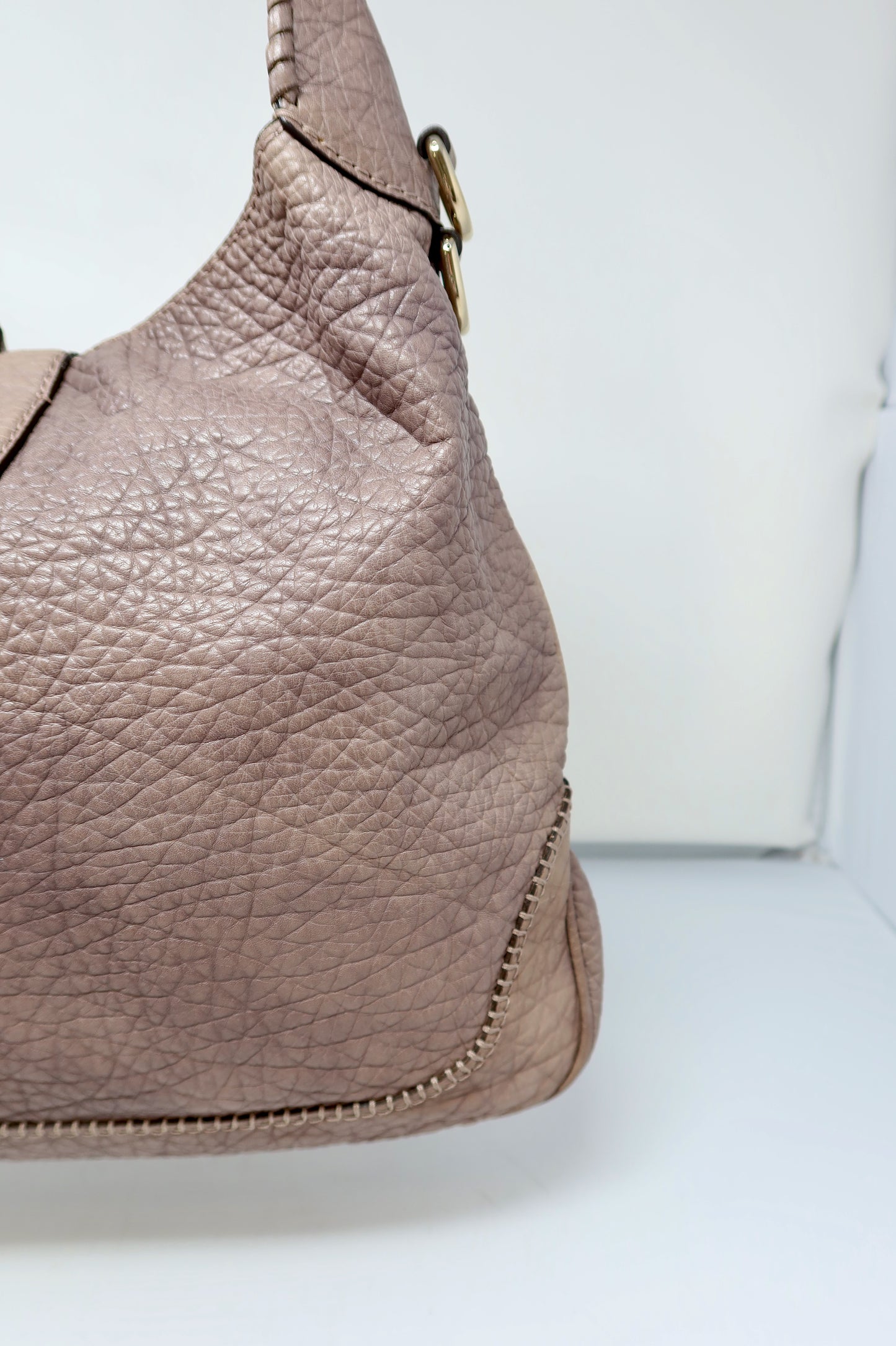 Gucci Hobo Jackie Grey Leather Shoulder Bag (comes with strap)