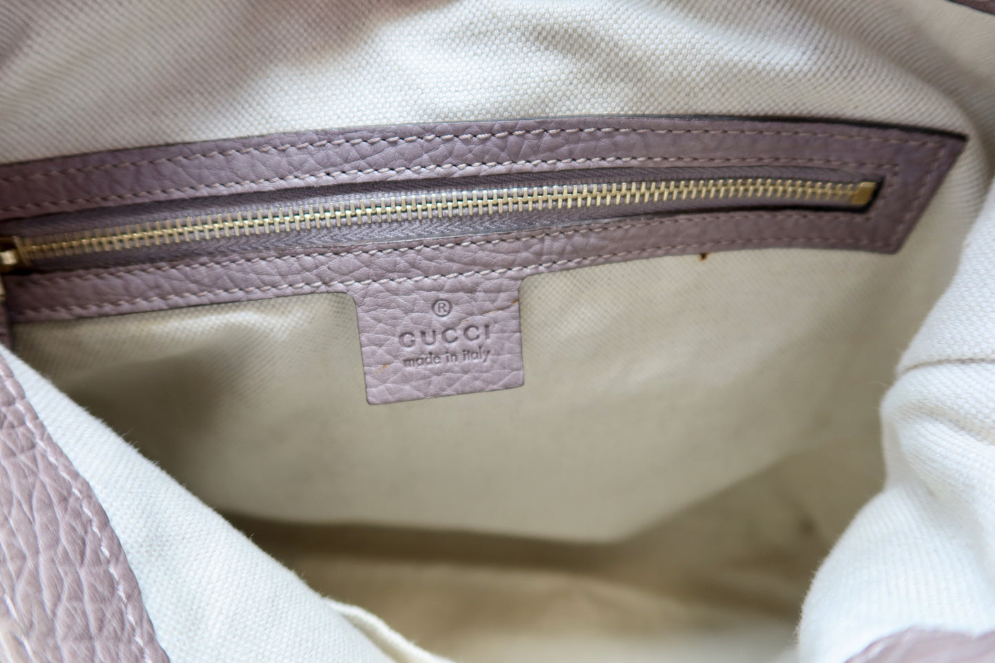 Gucci Hobo Jackie Grey Leather Shoulder Bag (comes with strap)