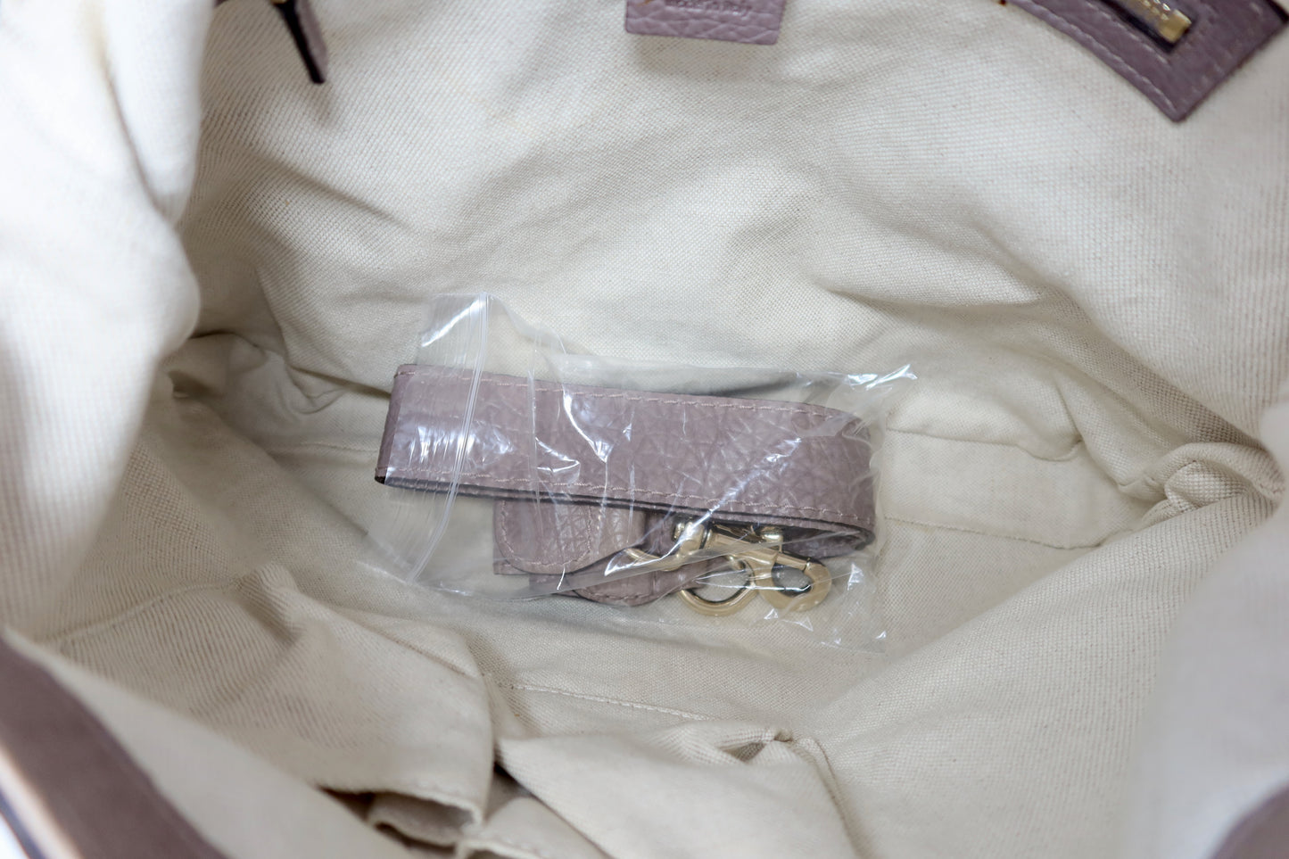 Gucci Hobo Jackie Grey Leather Shoulder Bag (comes with strap)