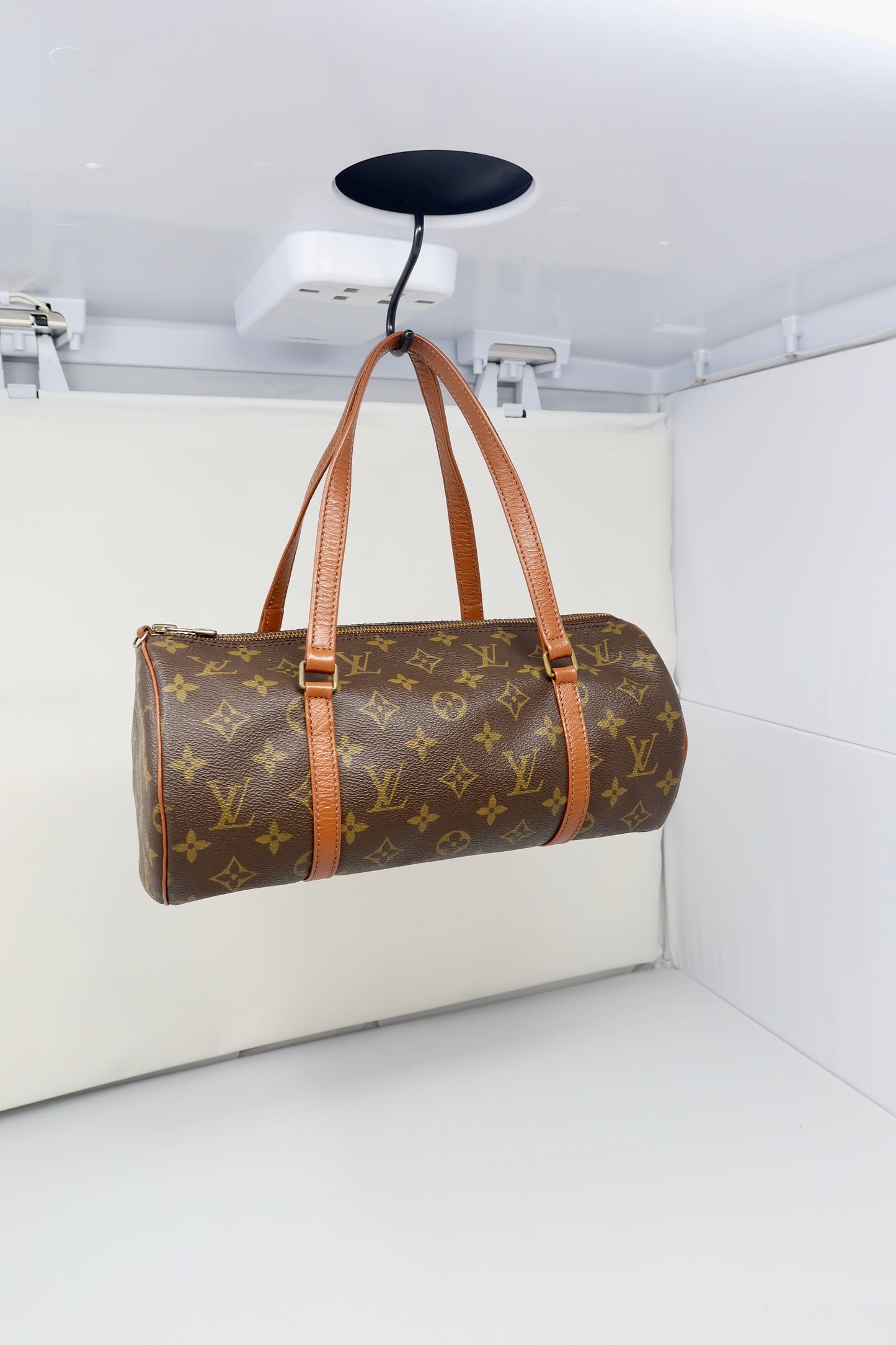 Louis Vuitton Papillon 30 - vintage bags under $600