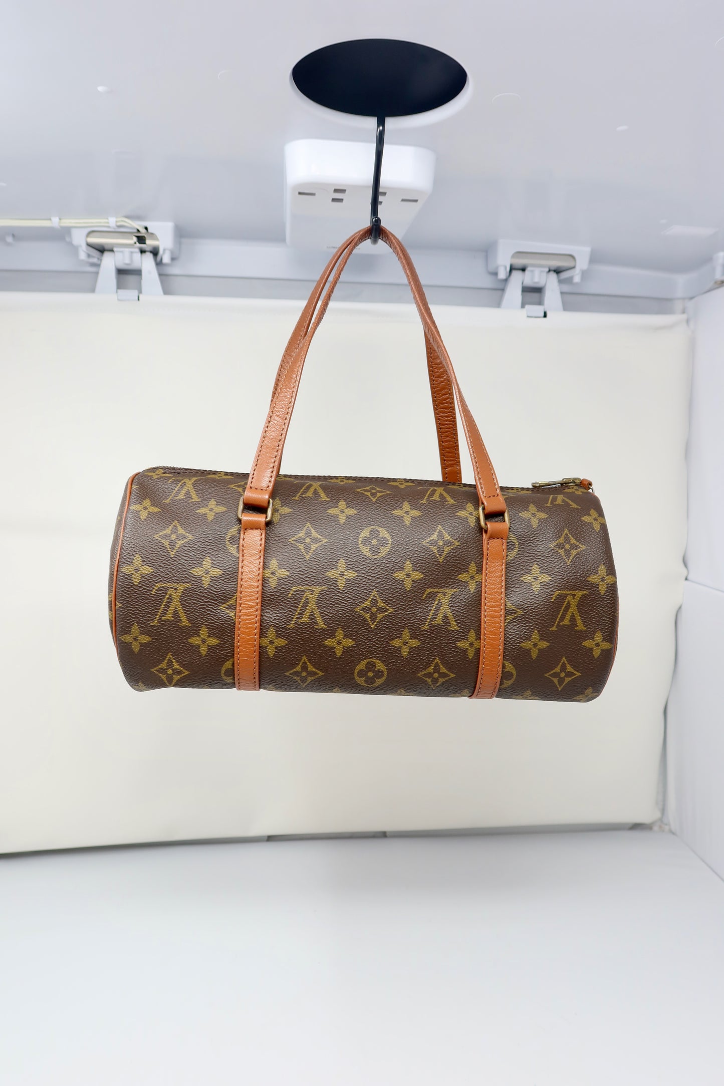 Louis Vuitton Papillon 30 - vintage bags under $600
