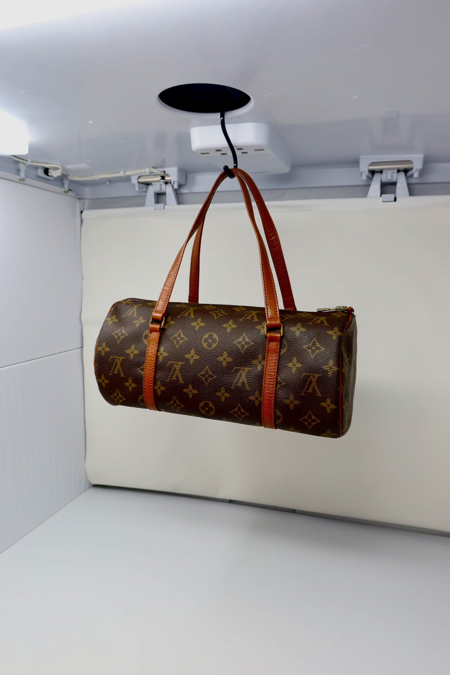 Louis Vuitton Papillon 30 - vintage bags under $600