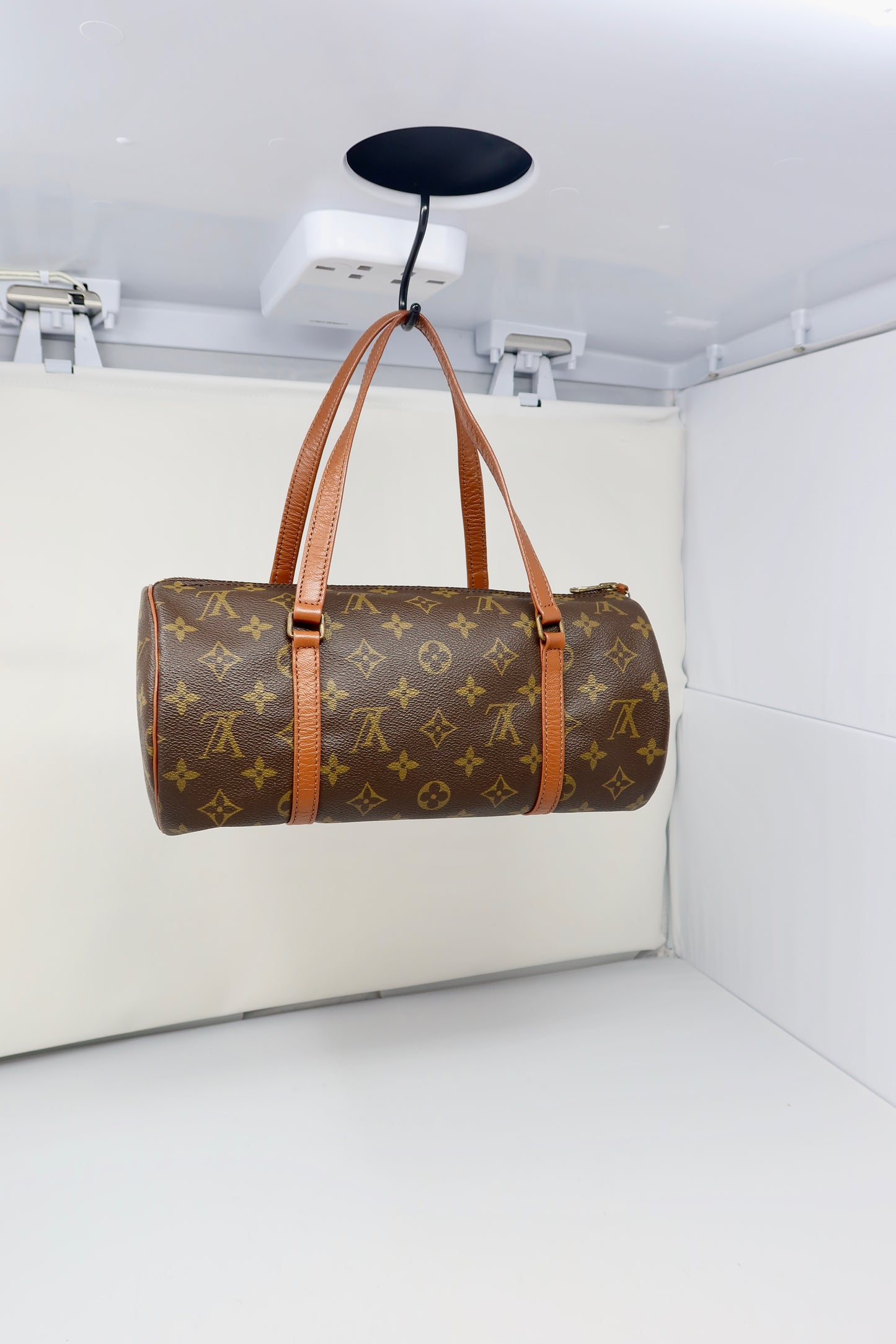 Louis Vuitton Papillon 30 - vintage bags under $600