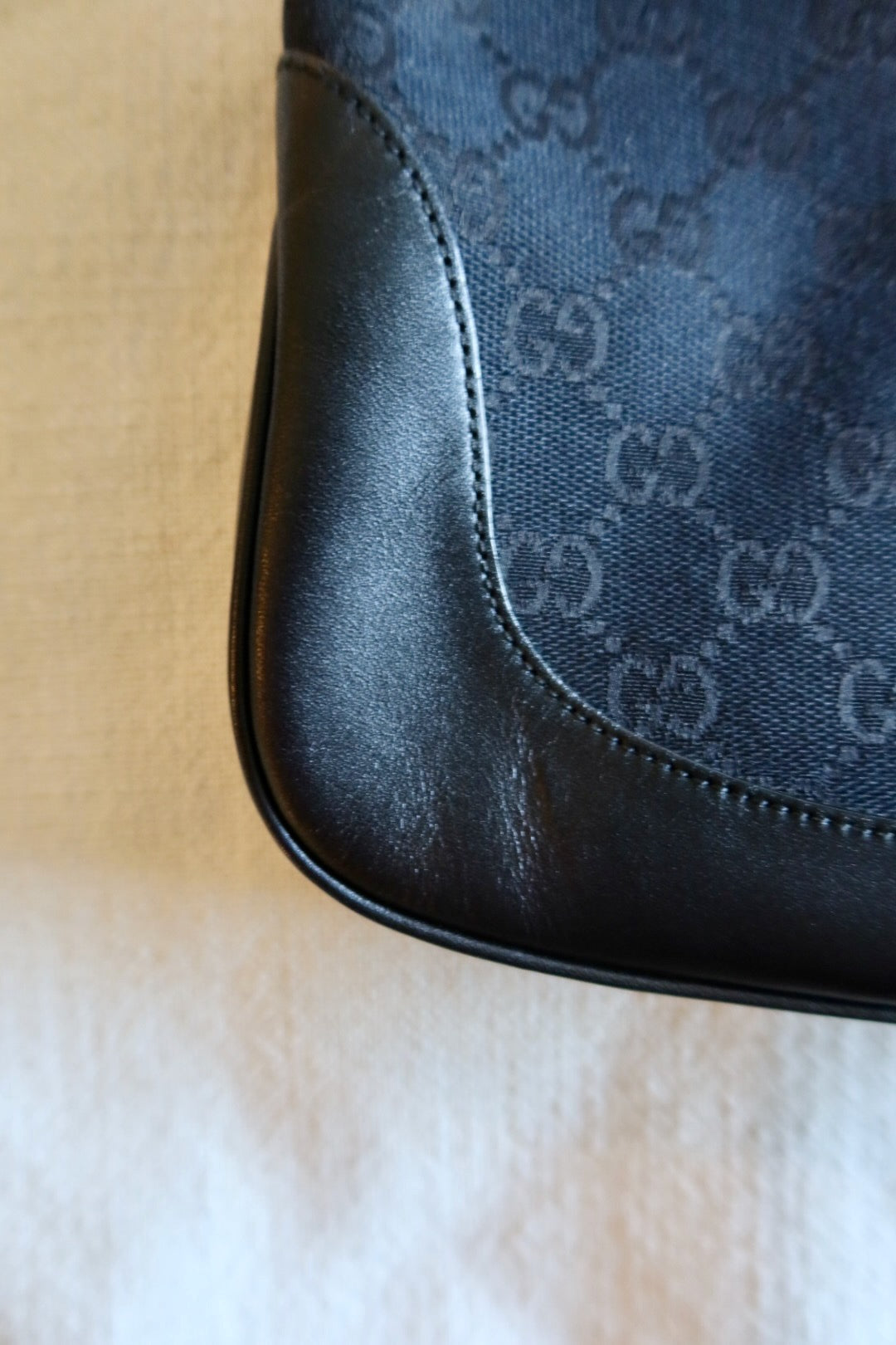 GUCCI Jackie Black GG Canvas Gold Chain
