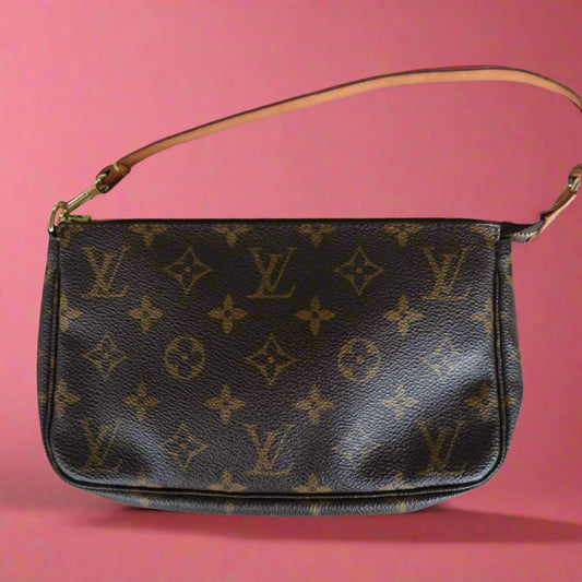 Louis Vuitton Monogram Pochette