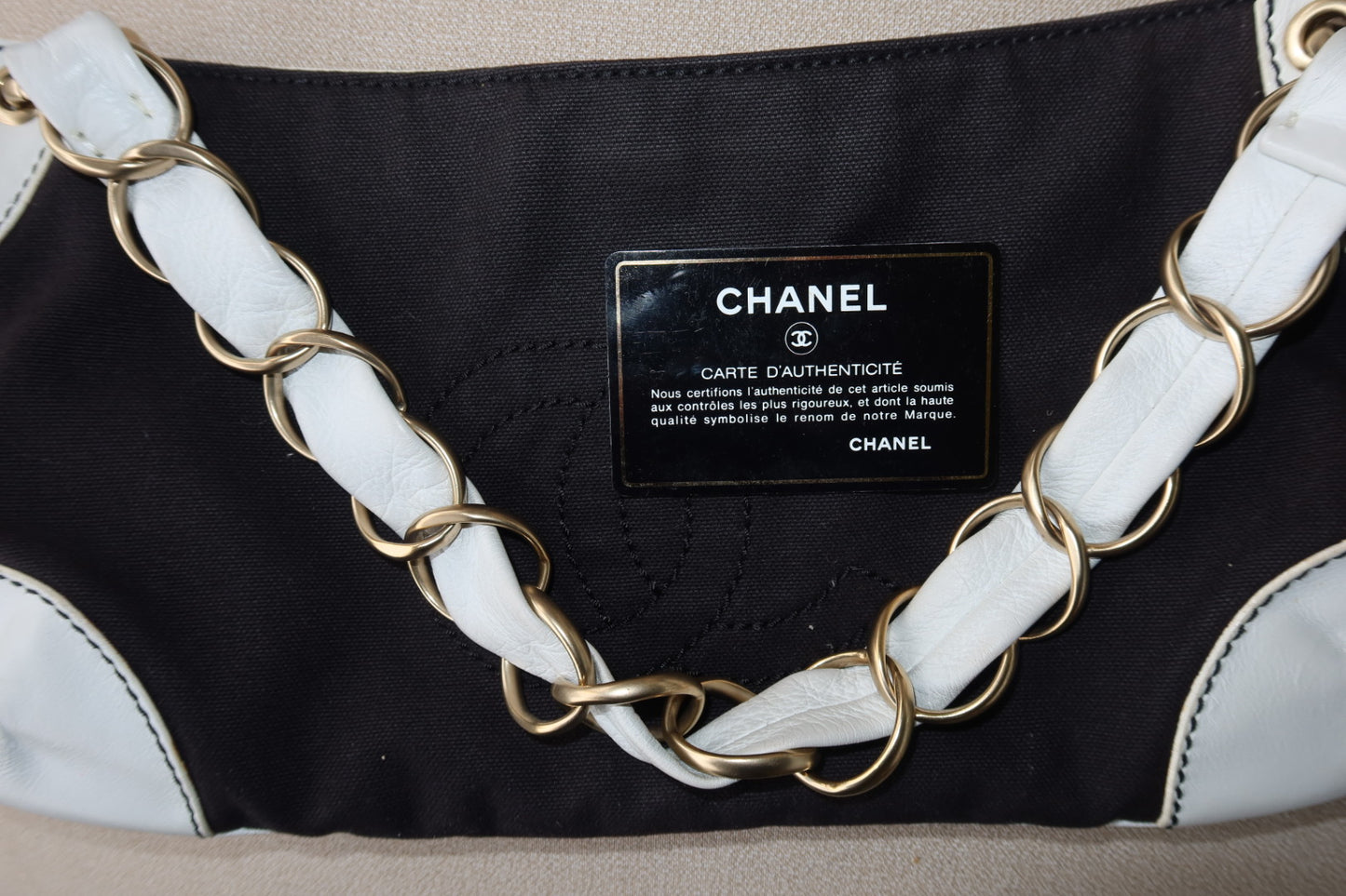 Chanel Chain Shoulder Bag (comes with chanel authentication card)