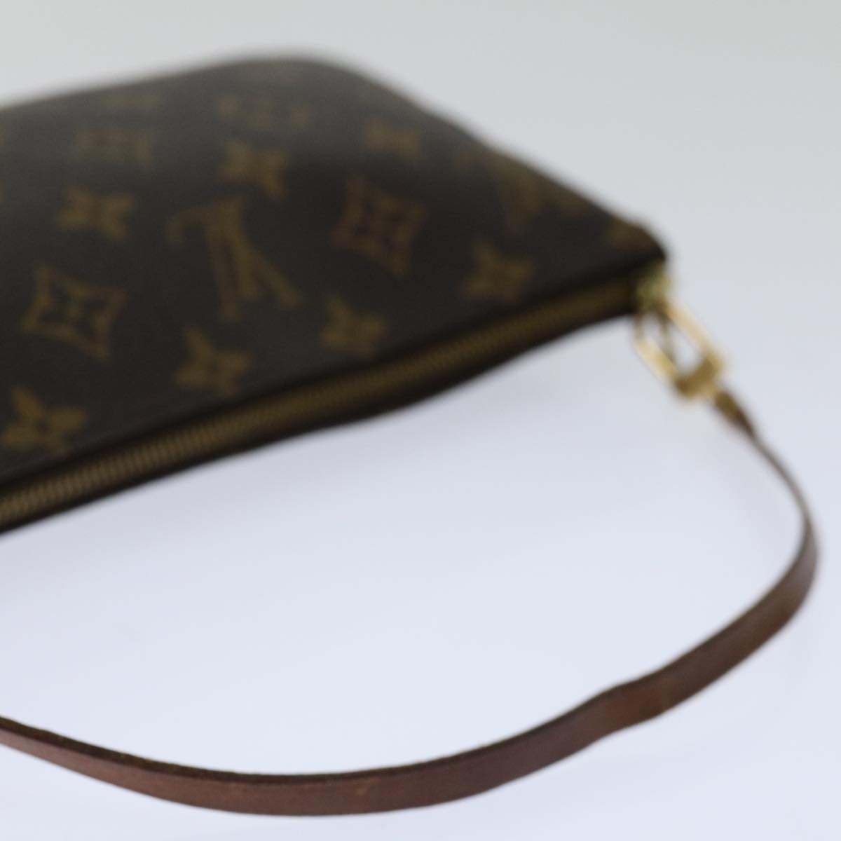 Louis Vuitton Monogram Pochette