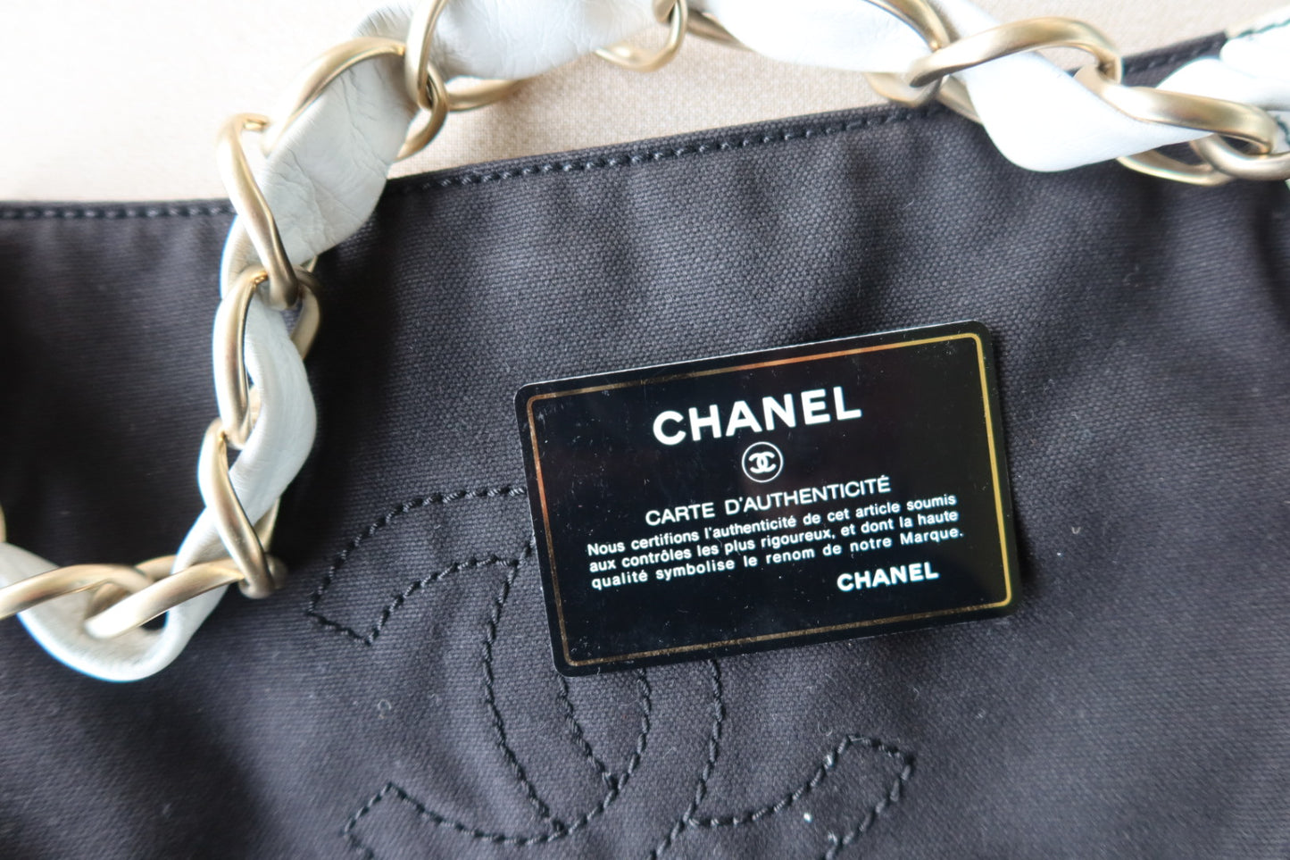 Chanel Chain Shoulder Bag (comes with chanel authentication card)