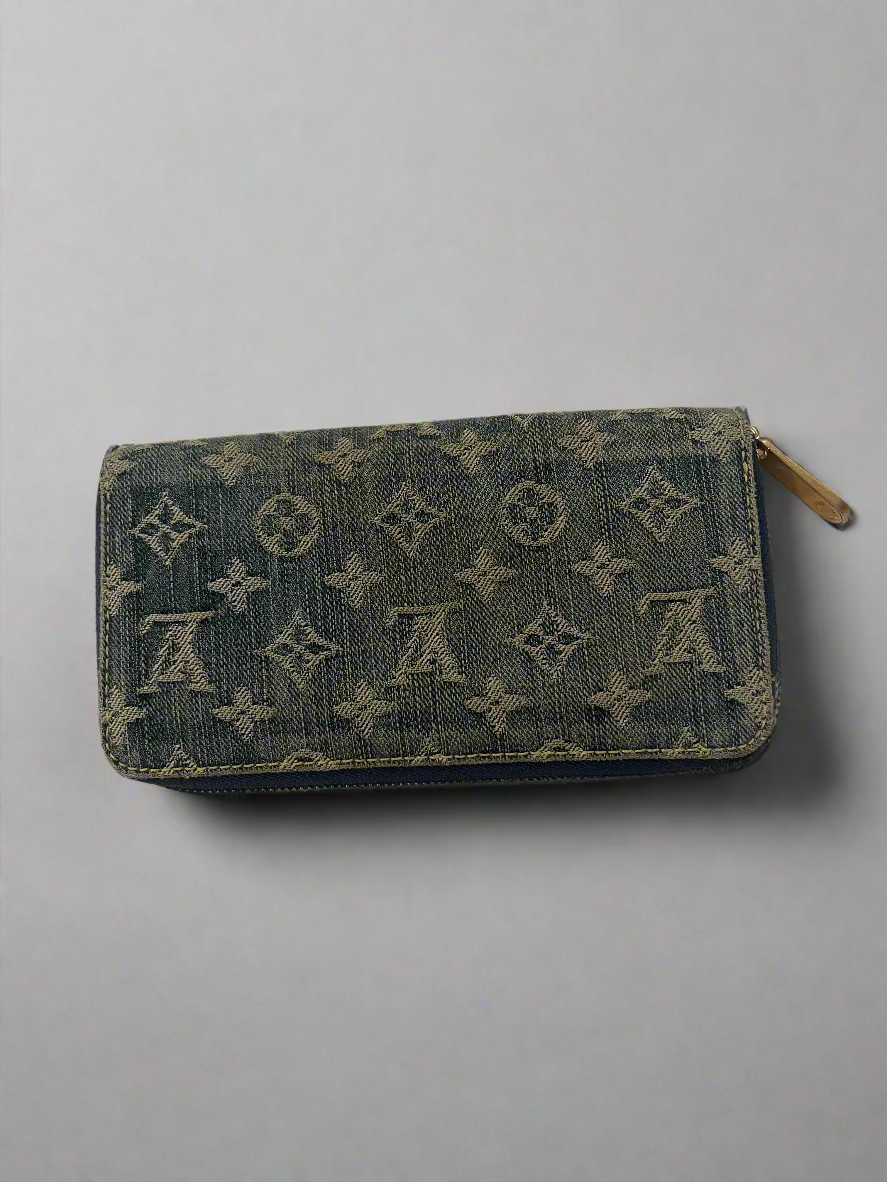 Louis Vuitton Blue Monogram Denim Zippy Wallet