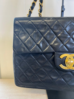 CHANEL Matelasse Lamb Skin Maxi Single Flap Bag