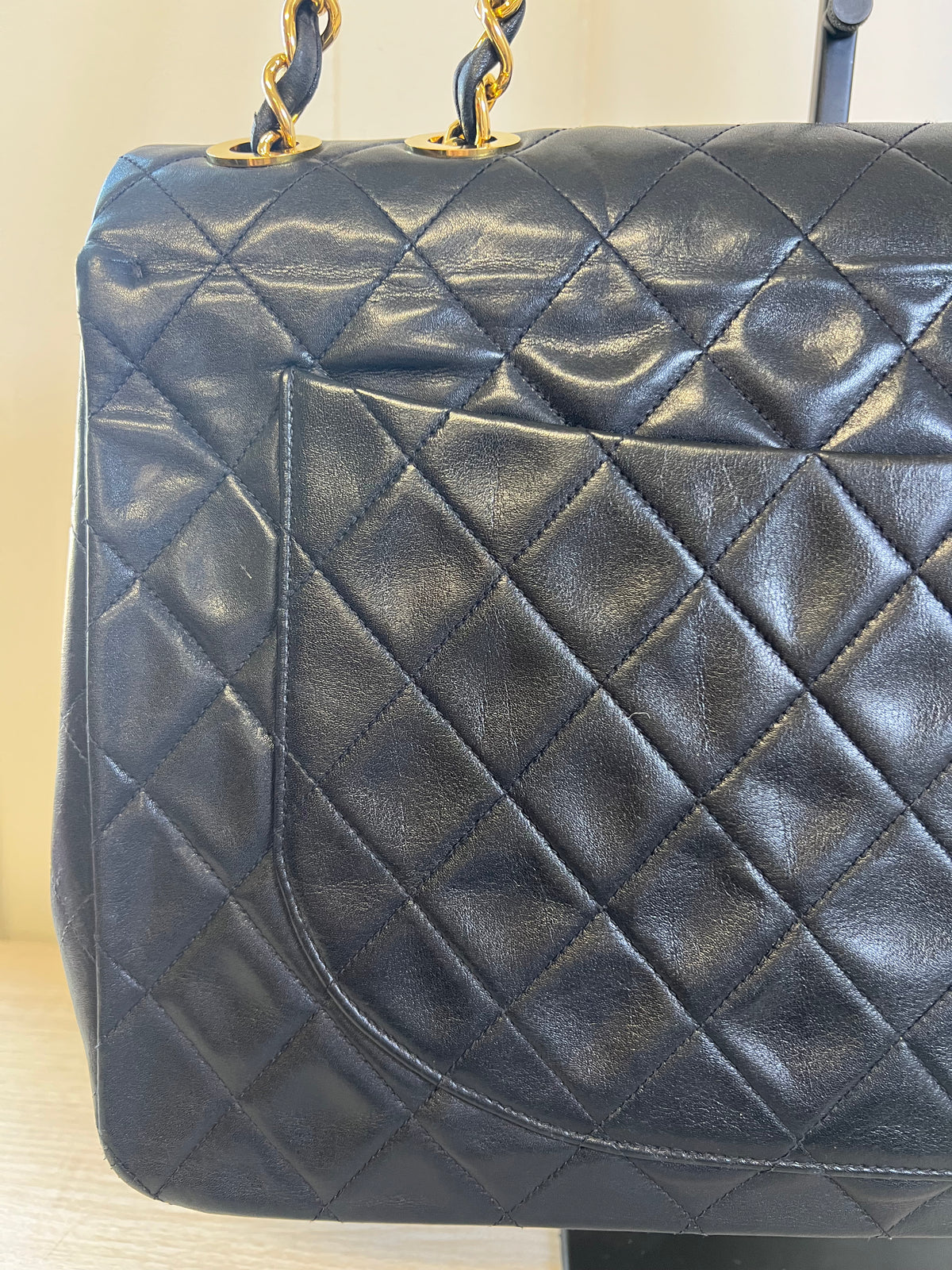 CHANEL Matelasse Lamb Skin Maxi Single Flap Bag