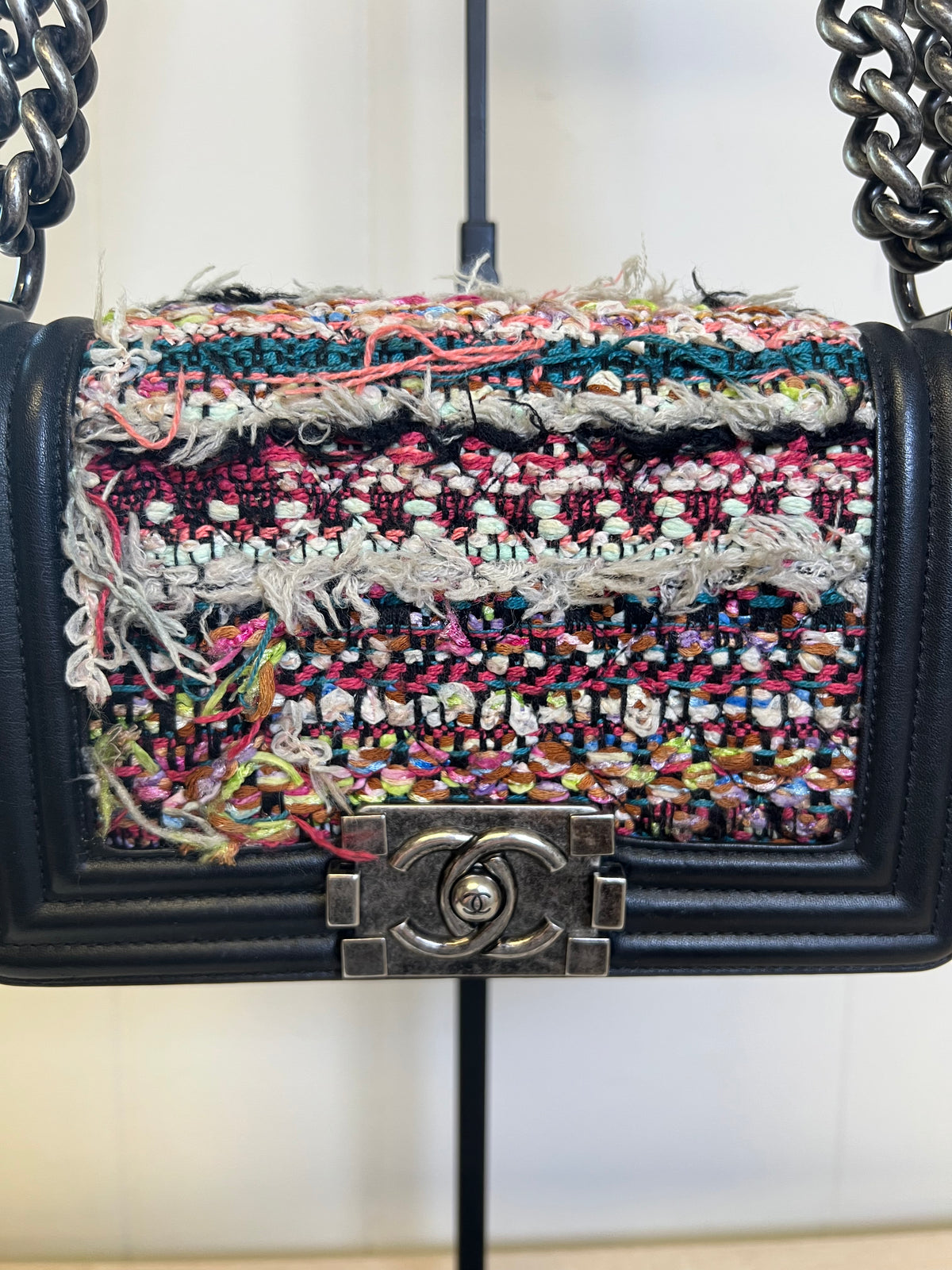 CHANEL Small Boy Flap Bag in Multicolor Fringe Tweed and Black Smooth Calfskin Leather