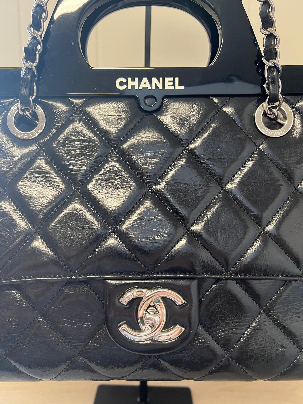 CHANEL Delivery Tote in Glazed Black