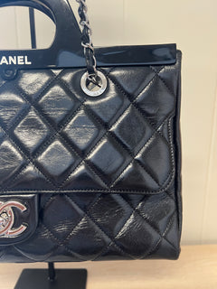 CHANEL Delivery Tote in Glazed Black