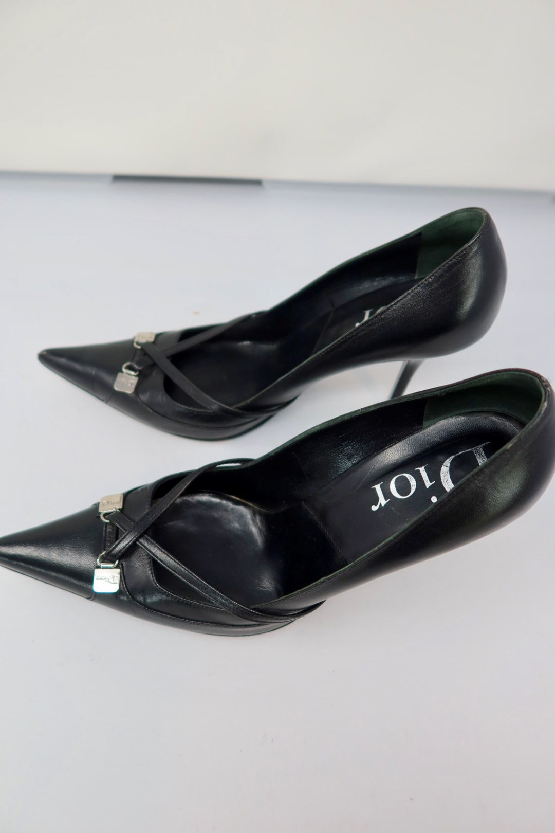 Dior Black Leather Pointed Toe Heels - 39 EU