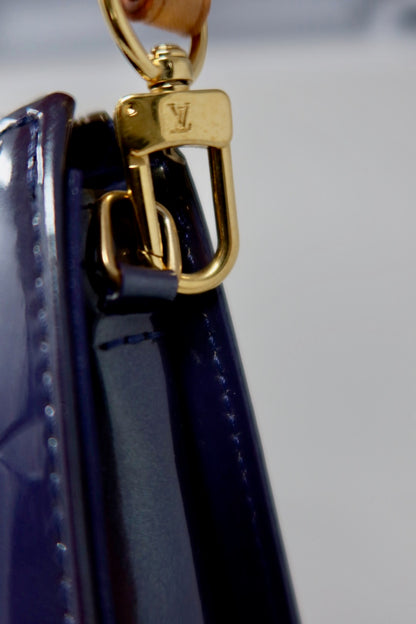 Louis Vuitton Vernis Pochette Navy