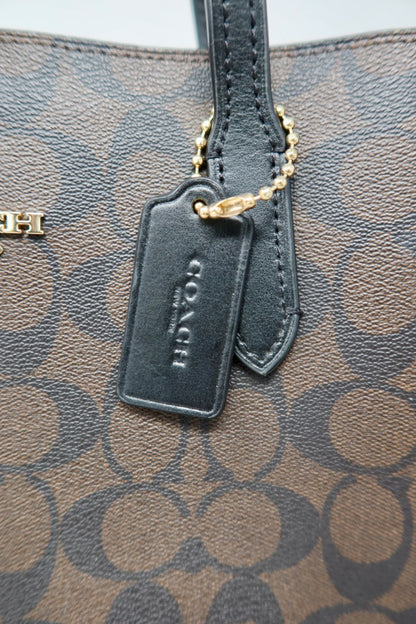 Coach Signature Canvas