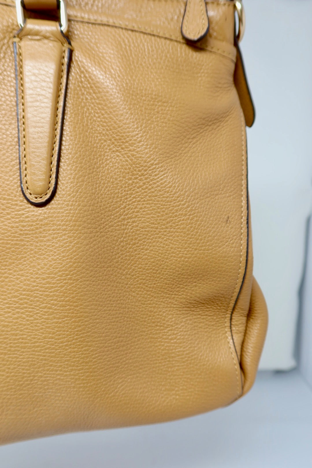 Coach 2way Beige