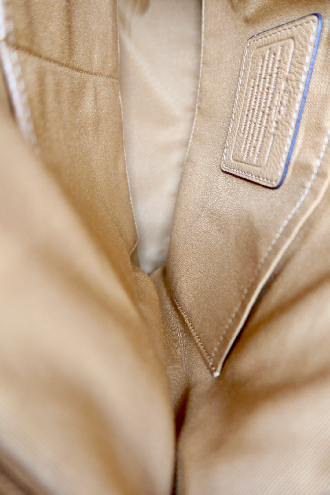 Coach 2way Beige