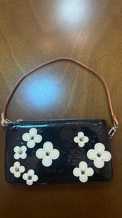 Louis Vuitton Black Monogram Vernis Lexington Fleur Pochette Handbags