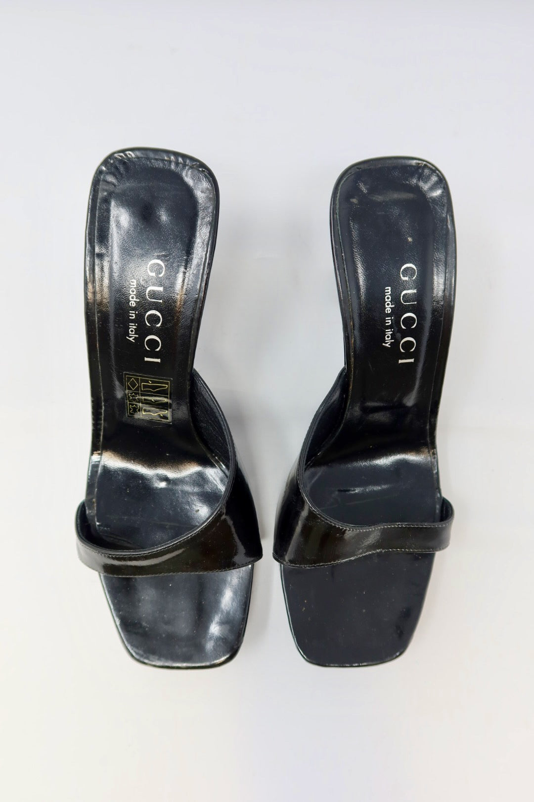 Gucci Tom Ford Era Pantent Leather Black Heels - 34.5 IT