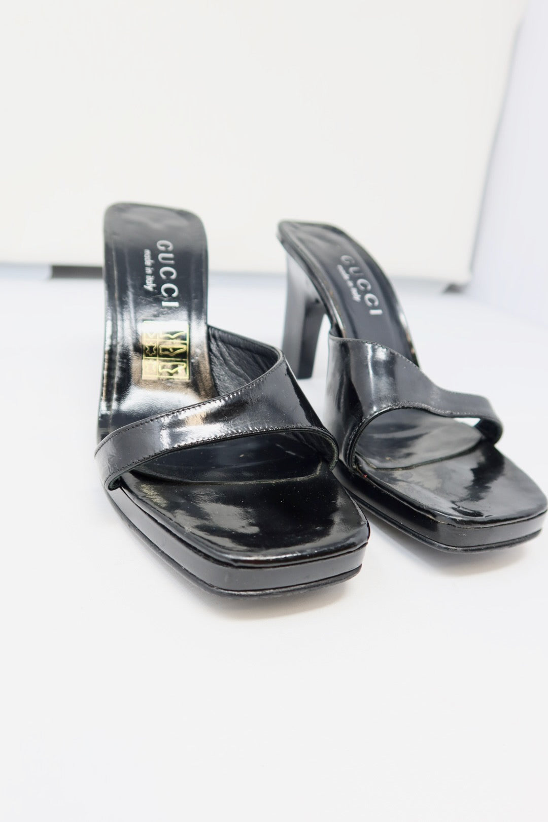 Gucci Tom Ford Era Pantent Leather Black Heels - 34.5 IT