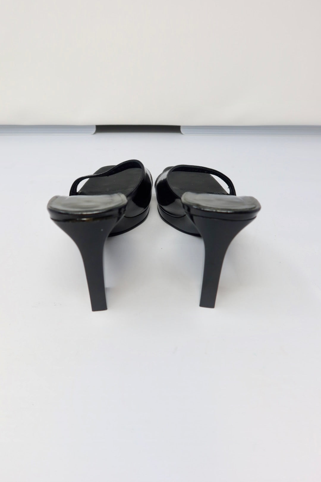 Gucci Tom Ford Era Pantent Leather Black Heels - 34.5 IT