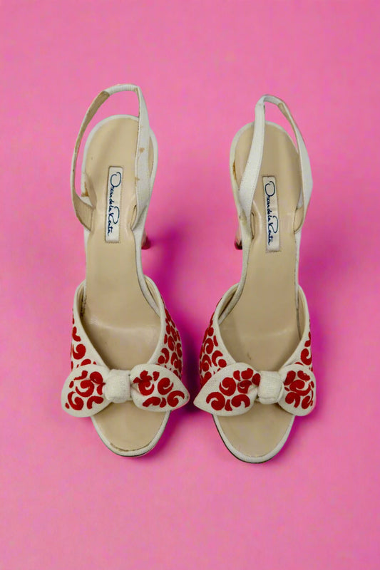 Oscar De La Renta Embroidered Stiletto Heels - 38 EU