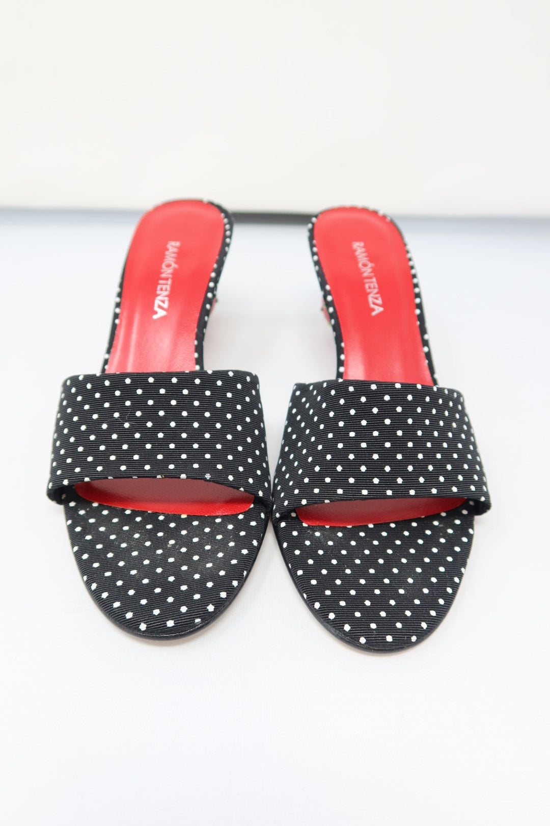 Ramon Tenza Strawberry Heels - 5 US