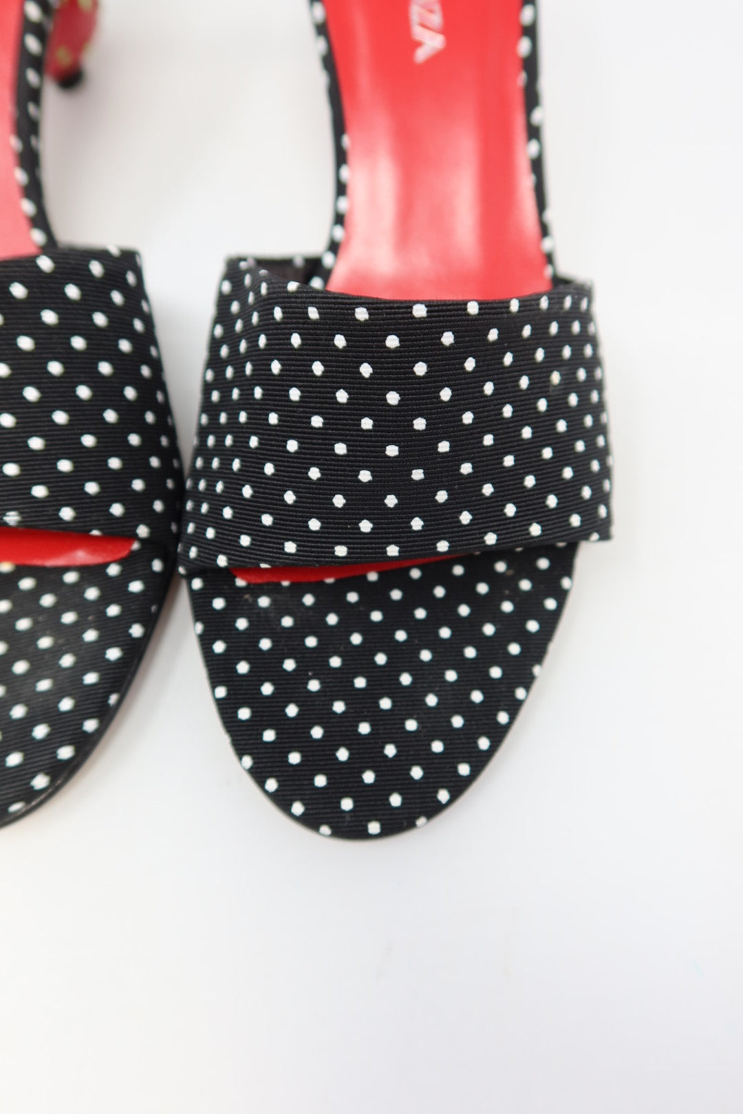 Ramon Tenza Strawberry Heels - 5 US