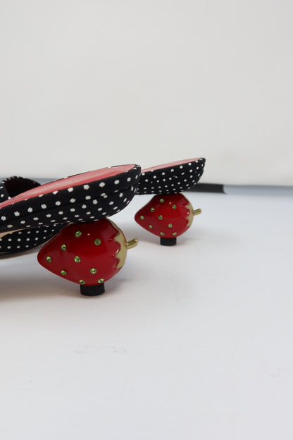 Ramon Tenza Strawberry Heels - 5 US