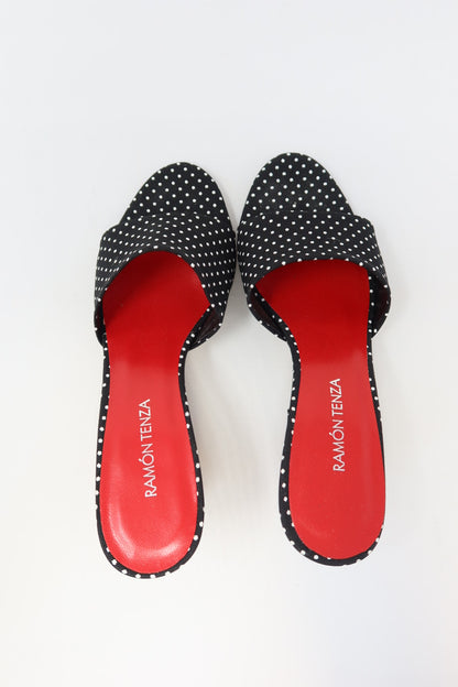 Ramon Tenza Strawberry Heels - 5 US