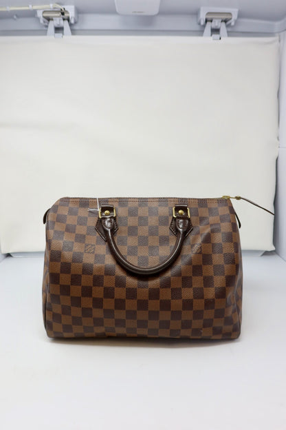 Louis Vuitton Damier Speedy