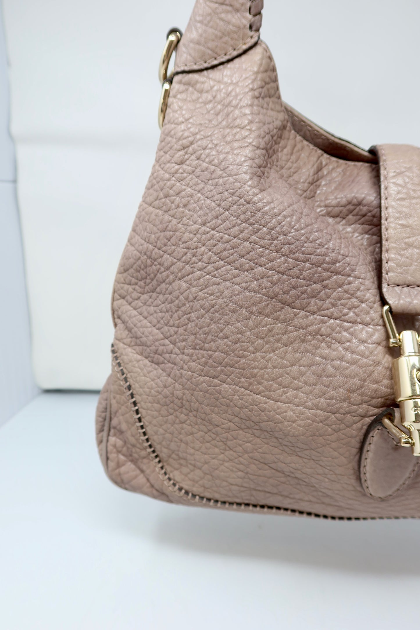 Gucci Hobo Jackie Grey Leather Shoulder Bag (comes with strap)