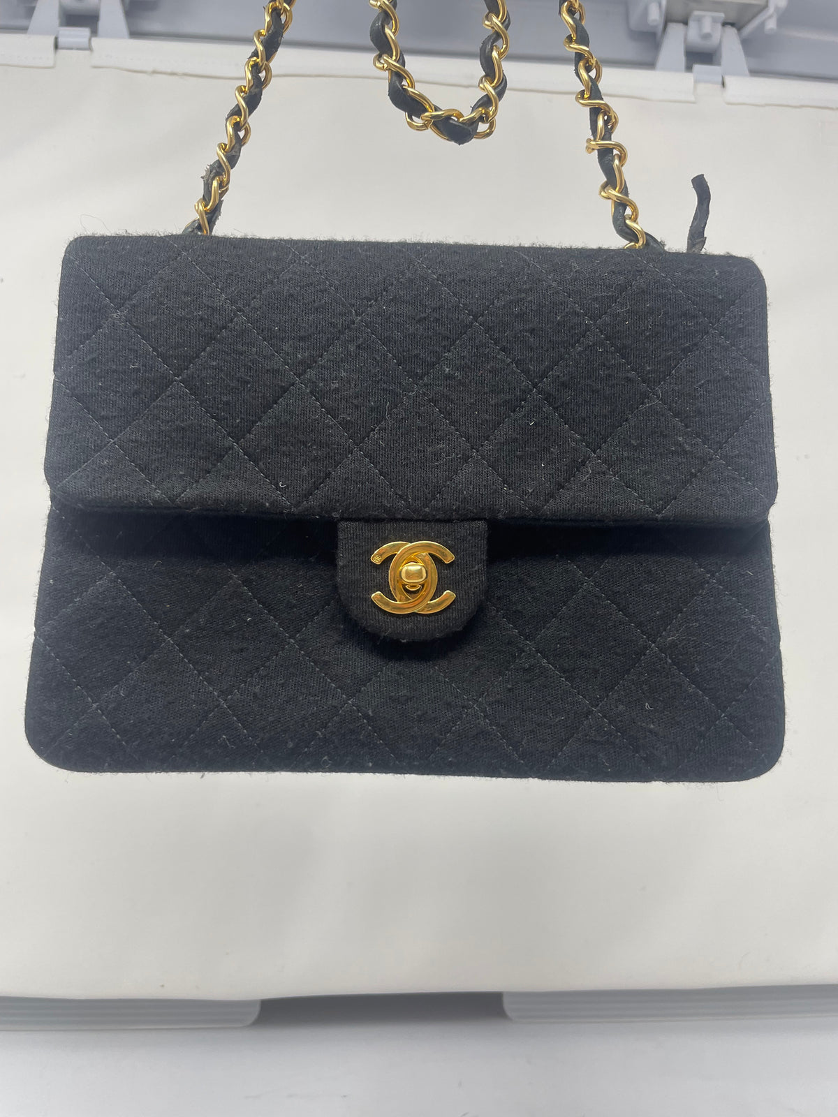 CHANEL Timeless Classic Single Flap Bag