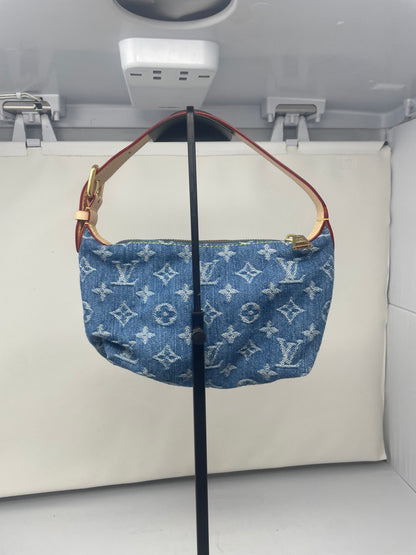 Louis Vuitton Blue Denim Pochette Hills