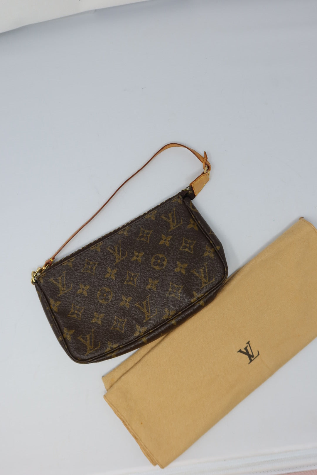 Louis Vuitton Monogram Pochette (comes with original duster)