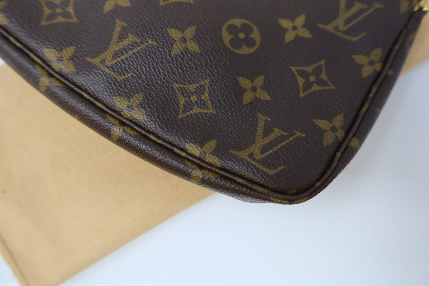 Louis Vuitton Monogram Pochette (comes with original duster)