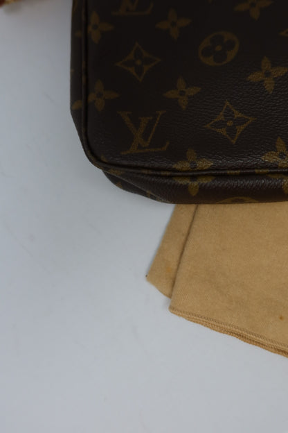Louis Vuitton Monogram Pochette (comes with original duster)