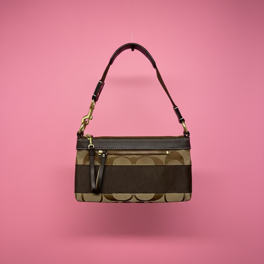 Coach Monogram Pochette