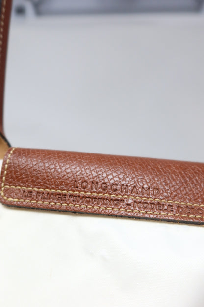 [RARE] White Embroidered Longchamp Tote - Under $300