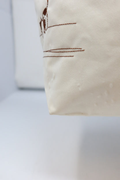 [RARE] White Embroidered Longchamp Tote - Under $300