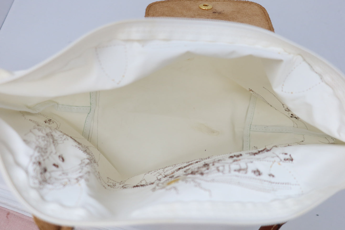 [RARE] White Embroidered Longchamp Tote - Under $300