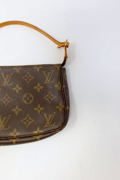 Louis Vuitton Monogram Pochette