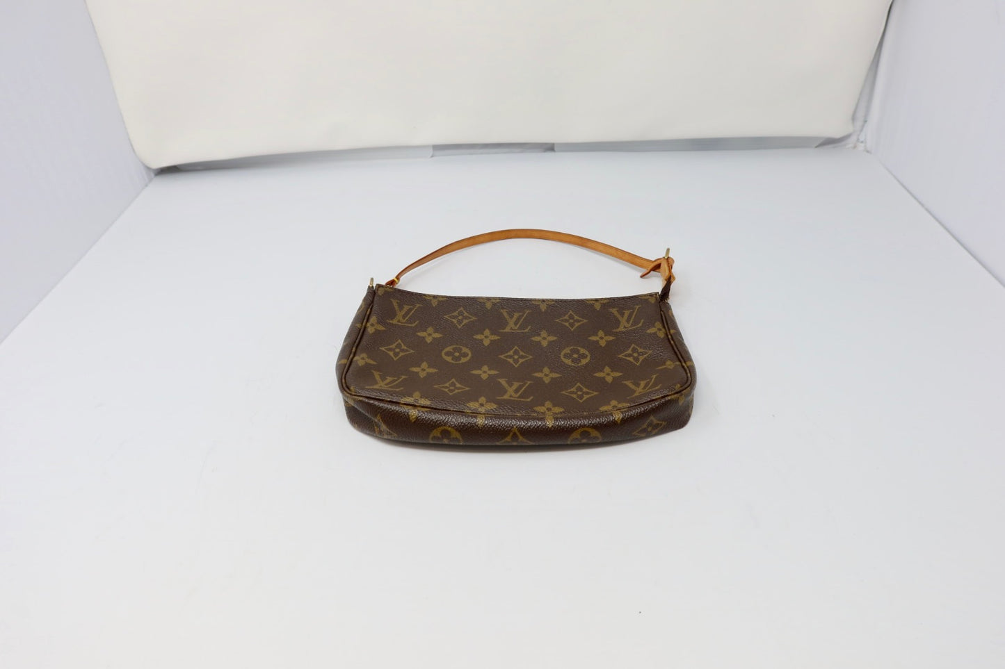 Louis Vuitton Monogram Pochette