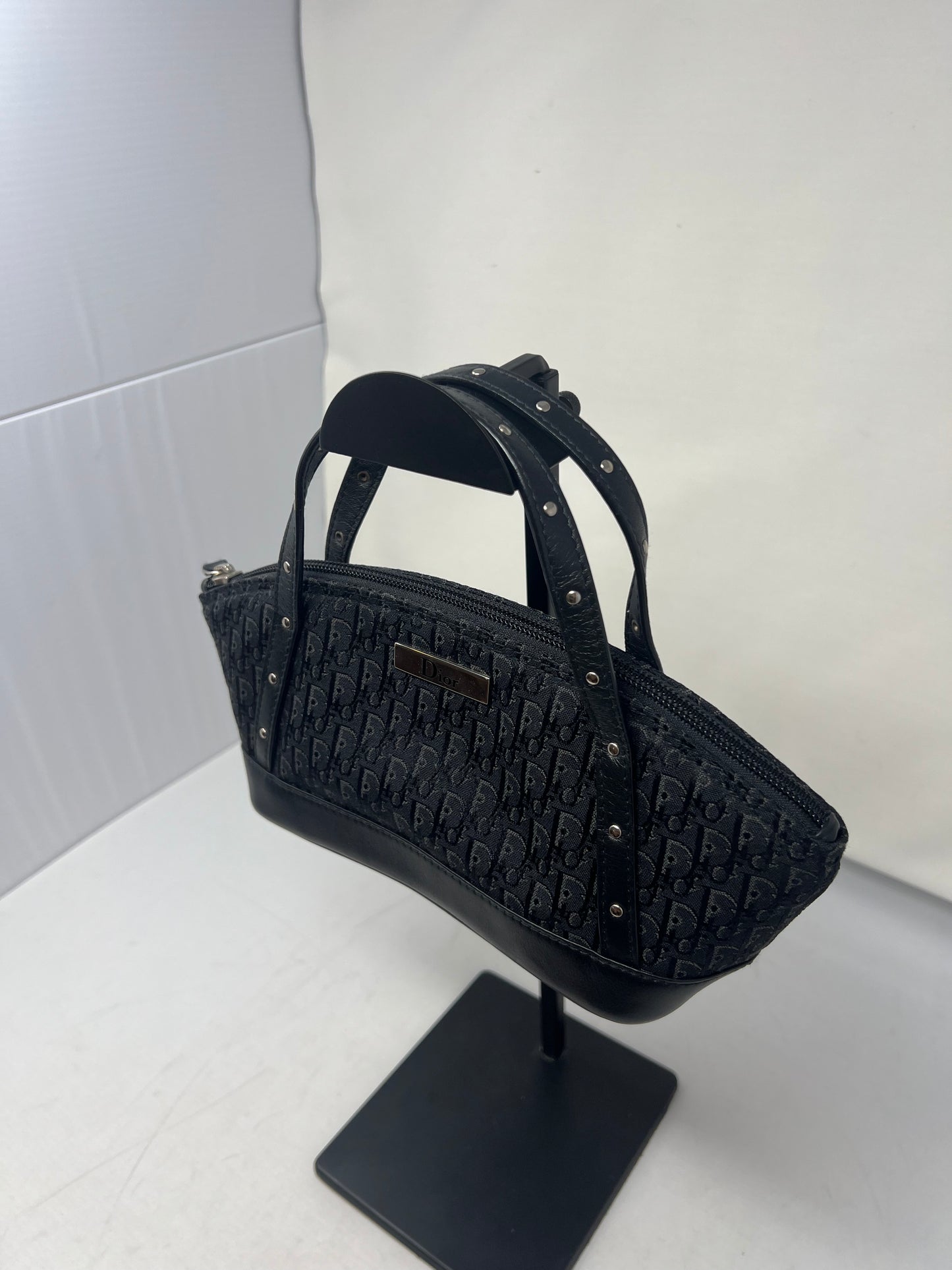 Christian Dior Street Chic Trotter