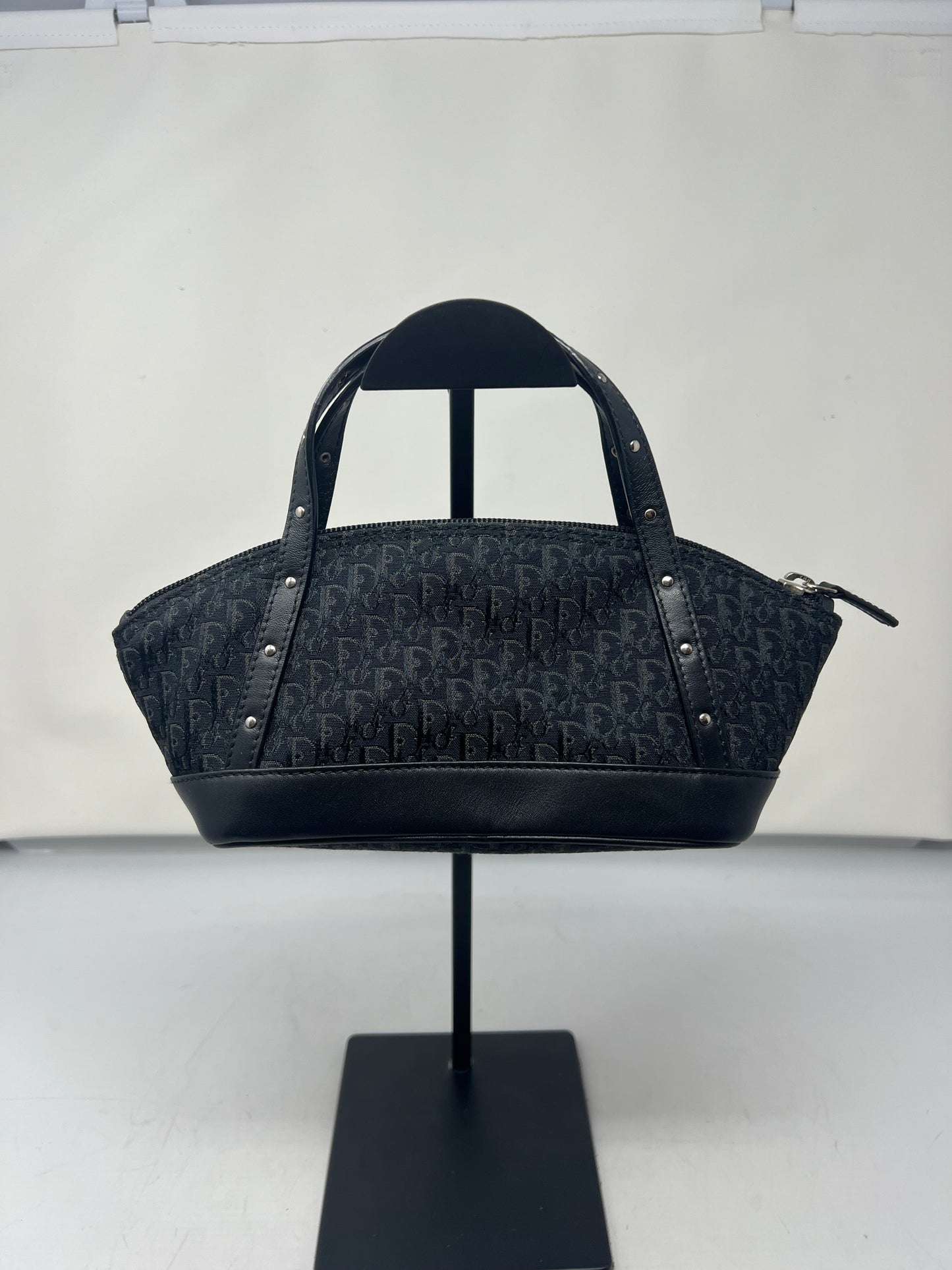 Christian Dior Street Chic Trotter